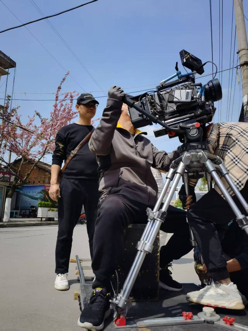 襄城区广告片拍摄：快消品牌爆款之选，网感内容适配社媒传播！